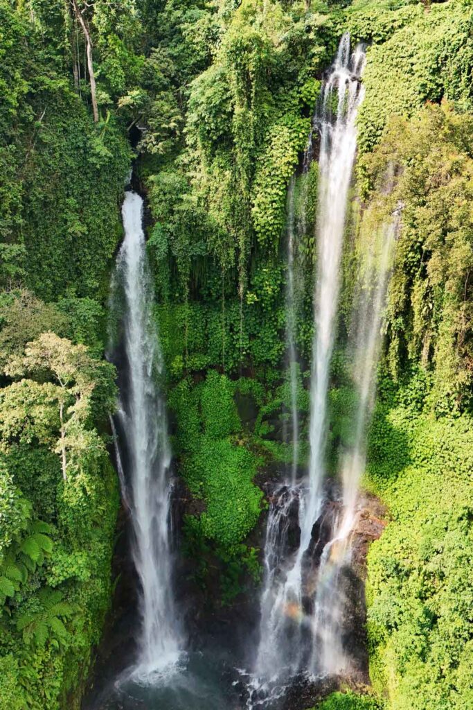 Bali waterfalls: Sekumpul Waterfall