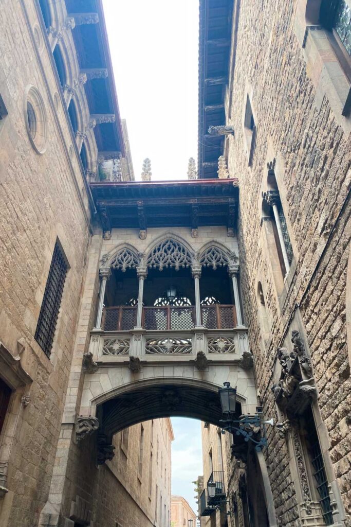 Things you should not miss when visiting Barcelona: Barri Gòtic