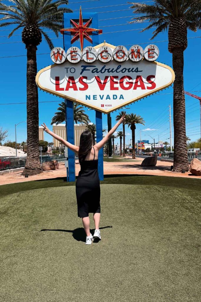 “Welcome to Fabulous Las Vegas” sign