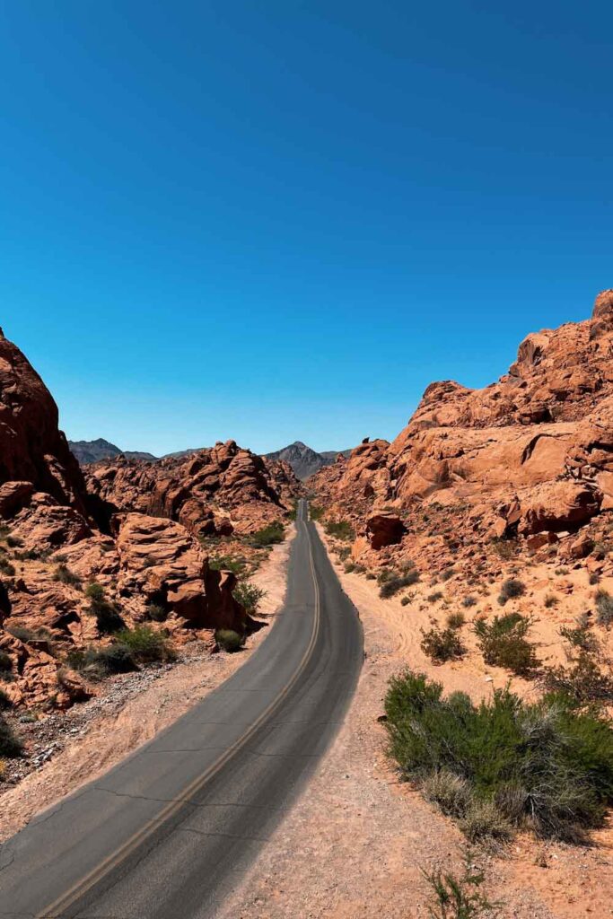 Las Vegas travel guide: Mouse's Tank road