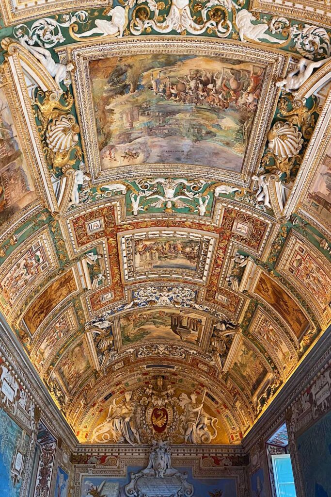 Must do Rome: Vatican Museums and Sistine Chapel