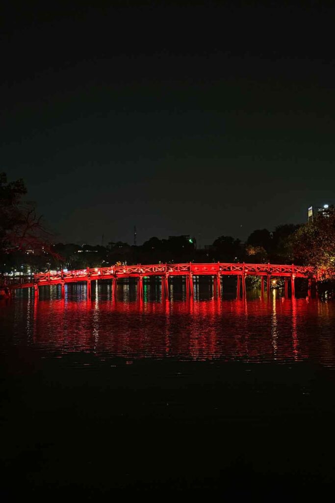 Hoan Kiem Lake