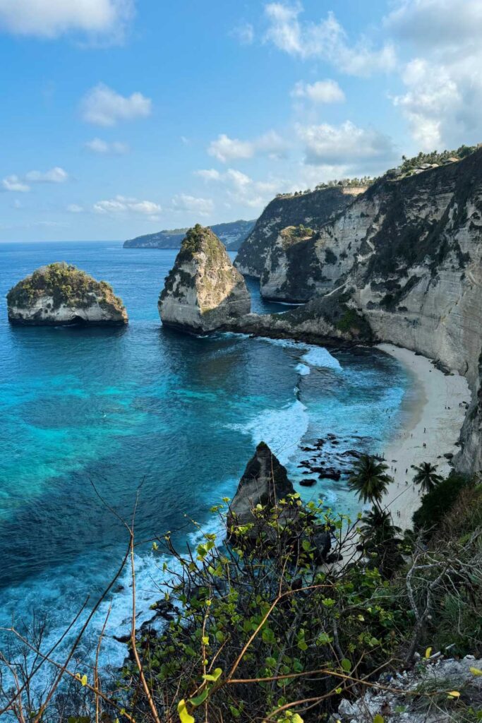 Most beautiful places on Nusa Penida: Diamond Beach