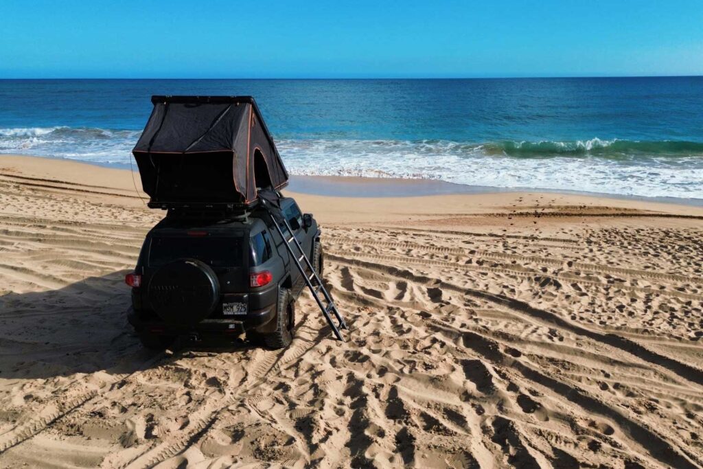 Hawaiian Overlanders: Kekaha Beach